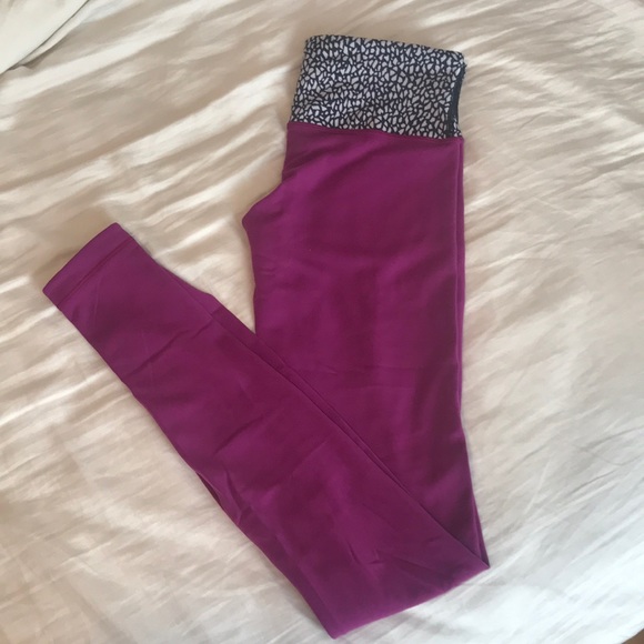 Lululemon Reversible Leggings - Picture 1 of 5
